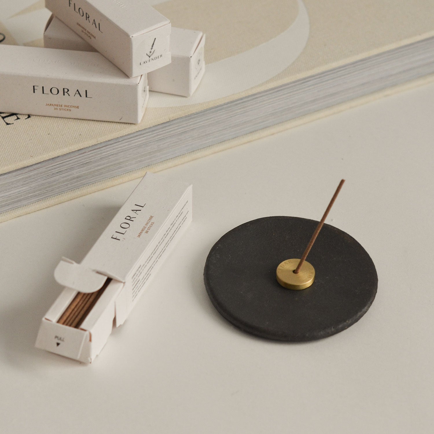 Anemone Japanese Incense Stick Set – 30 Sticks