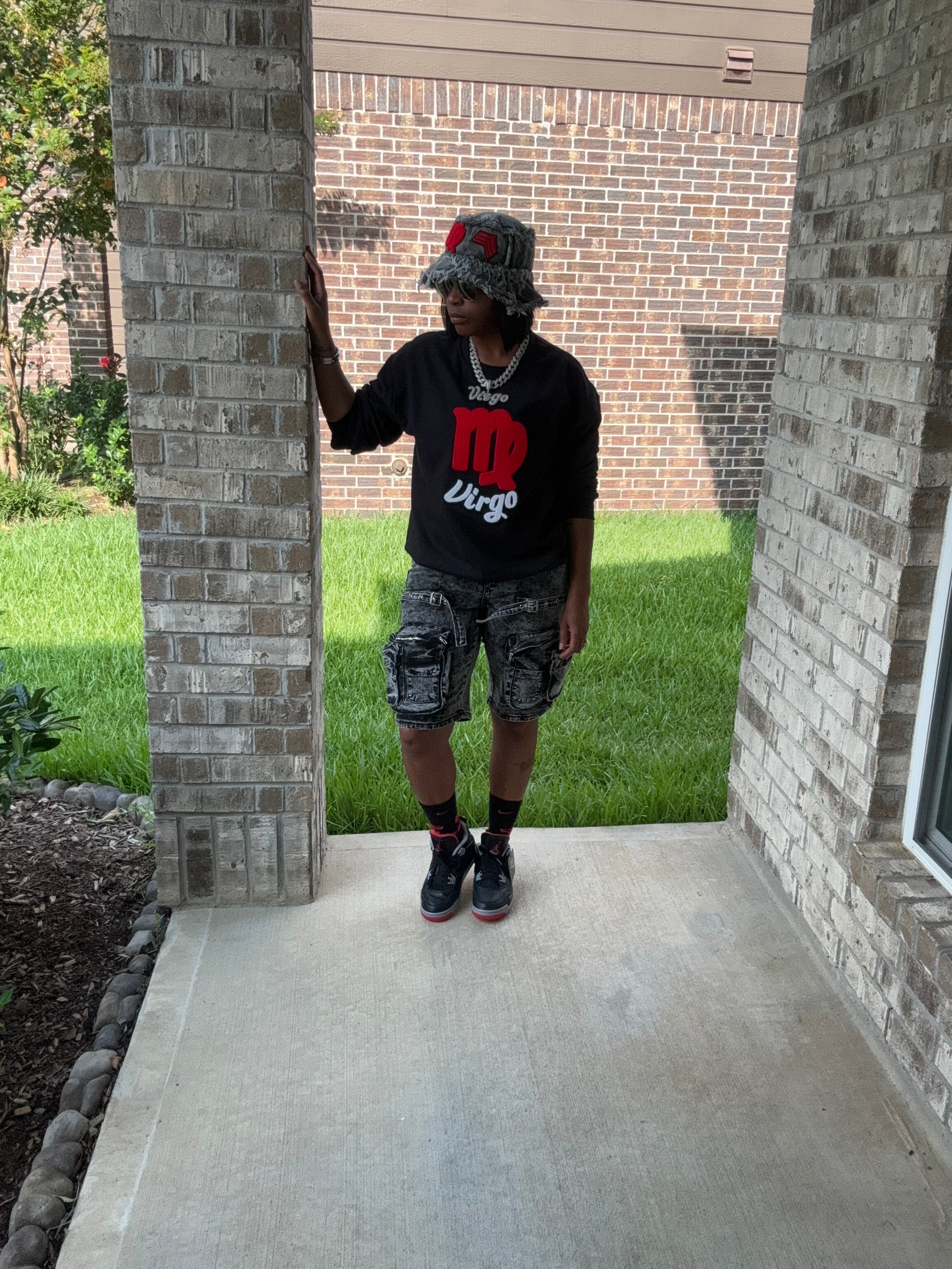 Virgo Sign Sweatshirt Red/Black