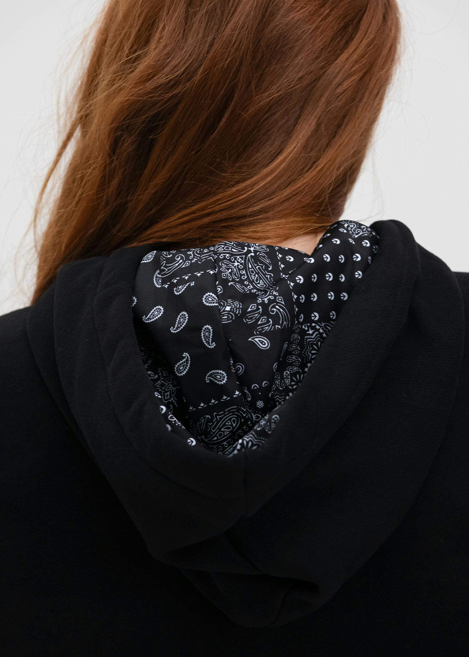 Black | Womens Fitted Crop Zip Hoodie