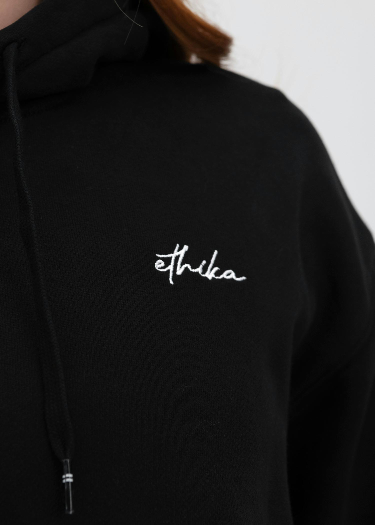 Black | Womens Fitted Crop Zip Hoodie